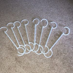 8 space saving hangers